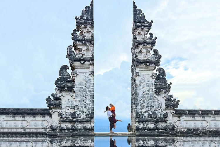 Discover Bali's Eastern Charms: Lempuyang Temple Tour & Beyond