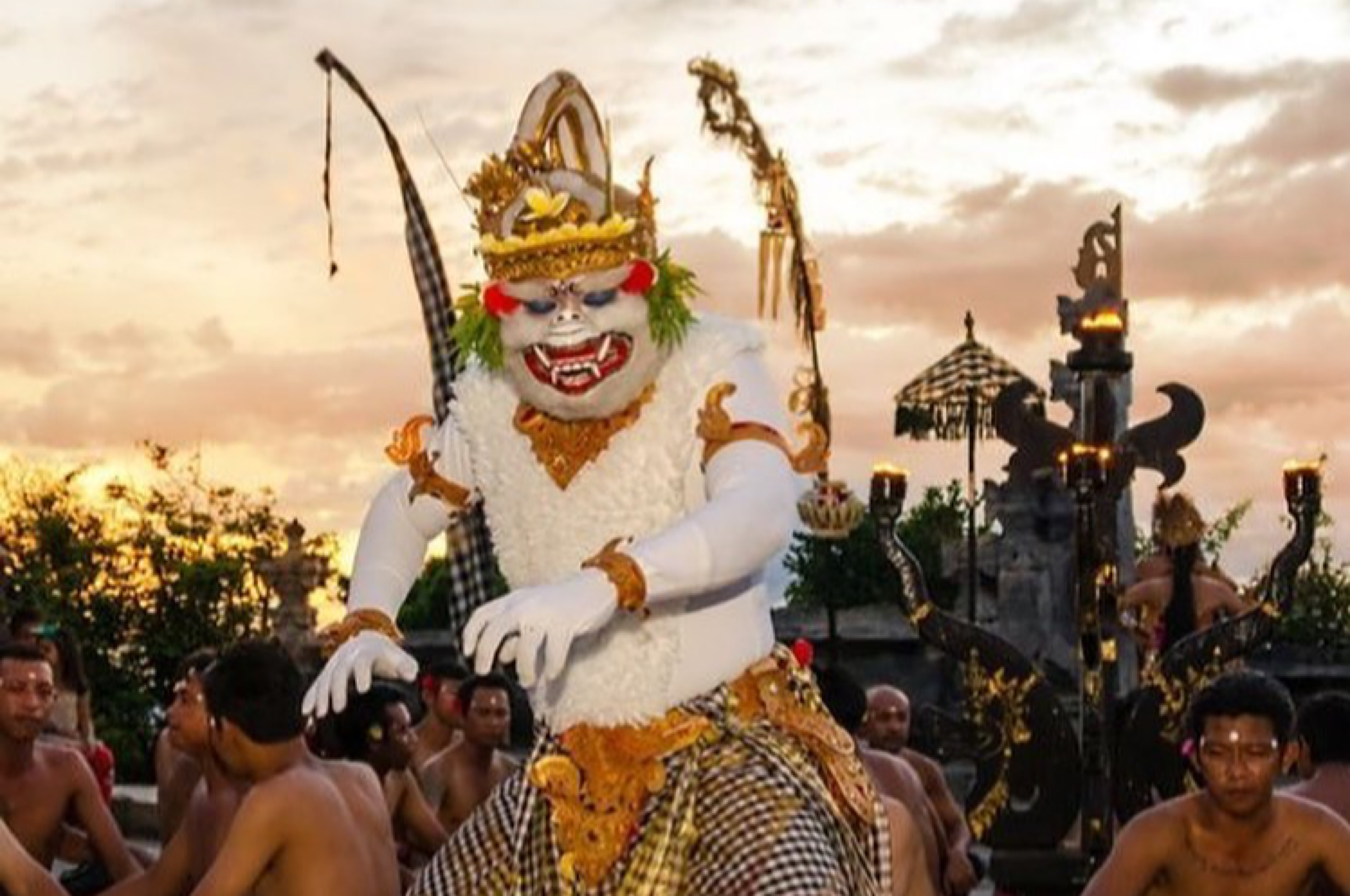 Bali Bliss : Uluwatu Sunset Tour with Kecak Dance